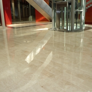 Pavimentazione in Oroe (Centro Commerciale Rossetto)